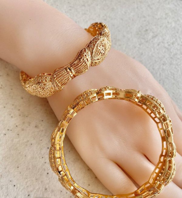 دستبند سه بعدی توخالی روکش طلا کد 1980